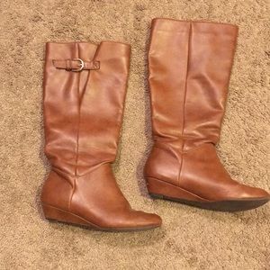 Cognac boots